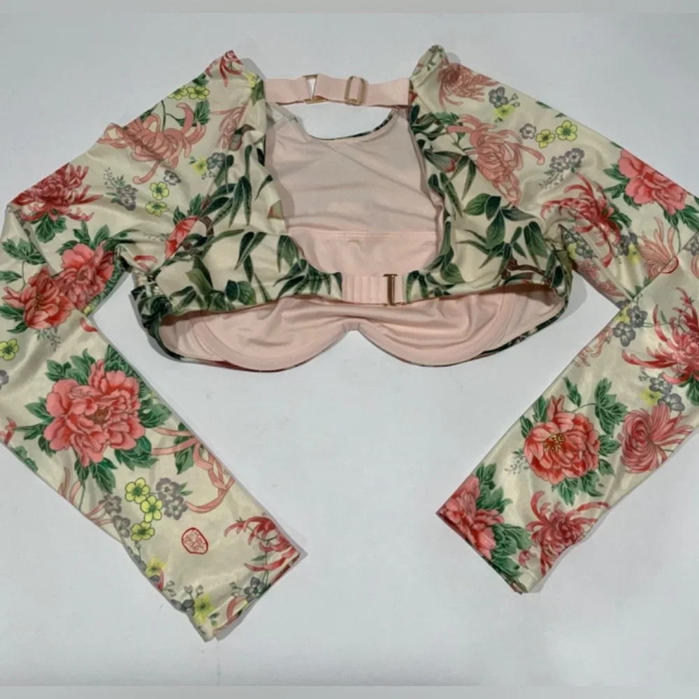 Free People/Anthropologie/Revolve Brand:
WE ARE HAH Swim Half Top Underwire - Picture 4 of 10